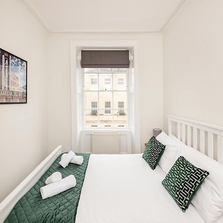 Stunning Georgian Apartment In Central Bath Eksteriør bilde
