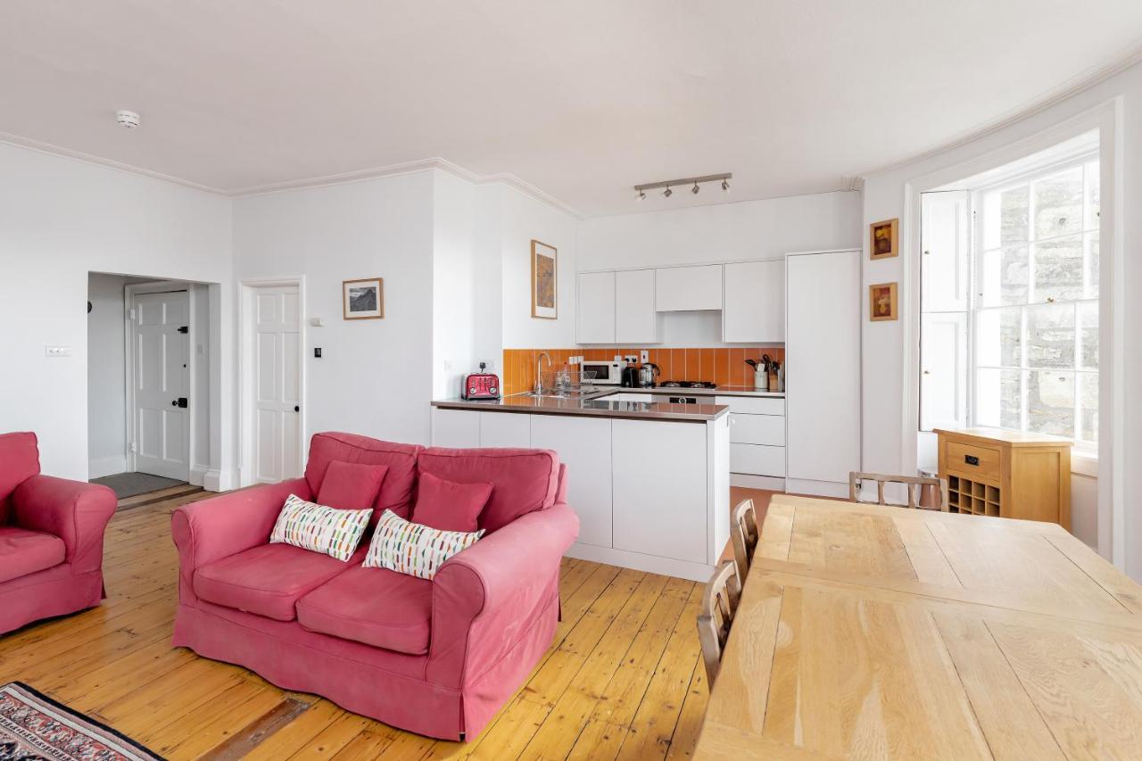 Stunning Georgian Apartment In Central Bath Eksteriør bilde