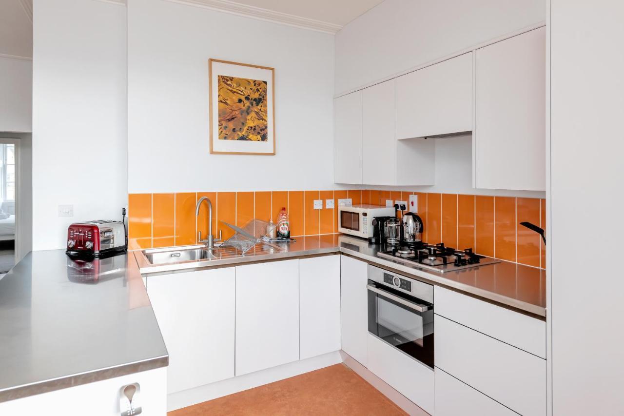 Stunning Georgian Apartment In Central Bath Eksteriør bilde