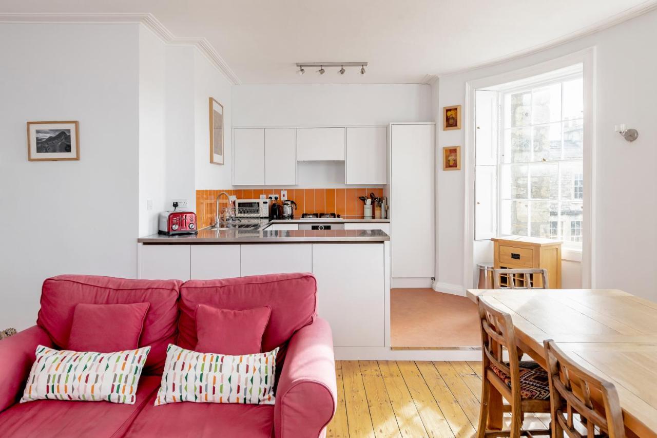 Stunning Georgian Apartment In Central Bath Eksteriør bilde