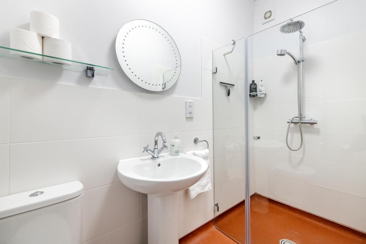 Stunning Georgian Apartment In Central Bath Eksteriør bilde